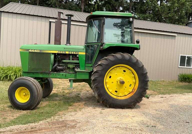 John Deere 4440 Tractor, 2WD, 18.4x38 tires, Quad Range Transmission