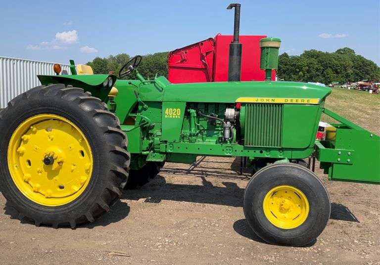 john-deere-4020-diesel-tractor-2wd-16-9x38-tires-8-speed-power-shift