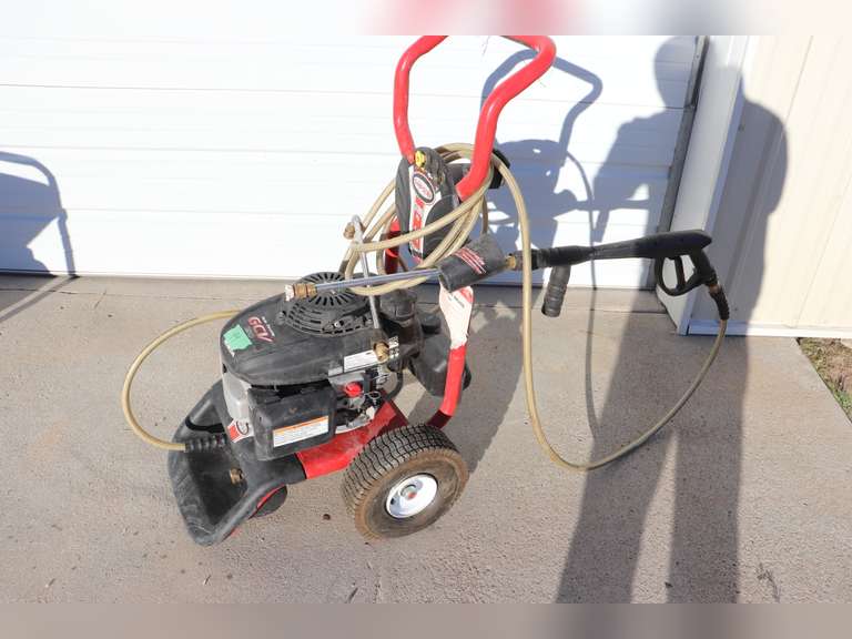 Simpson 3,100 PSI power washer with Honda motor, runs, has wand Adam