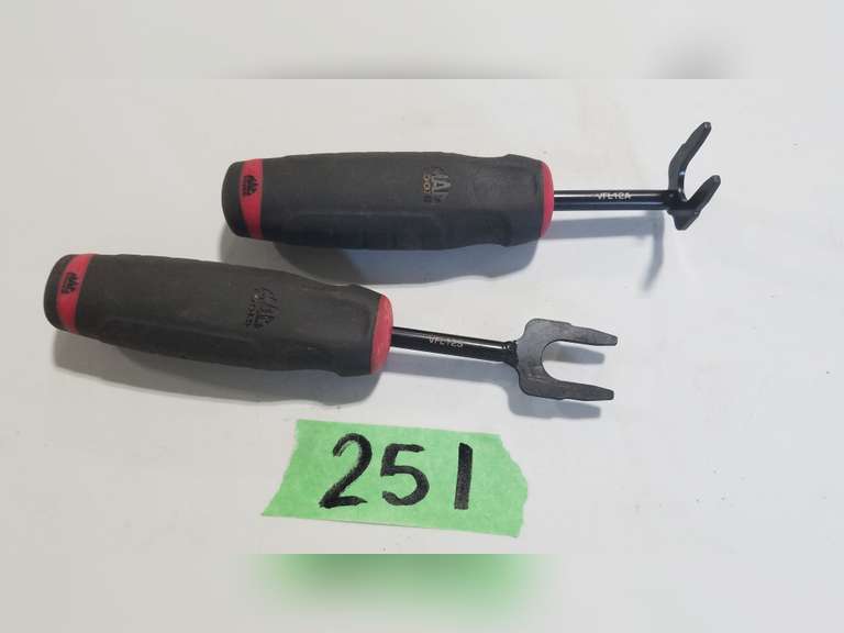 MAC Tools fuel line disconnect set (2 pc) Adam Marshall Land