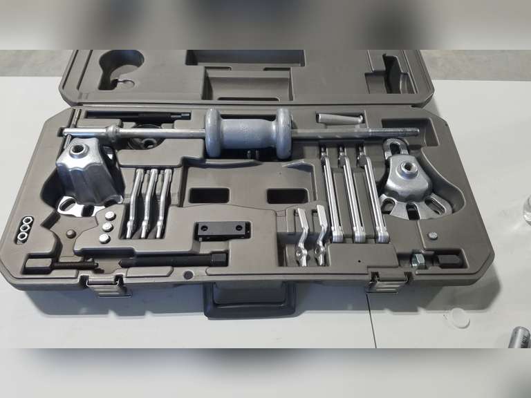 MAC Tools 10way slide hammer puller set Adam Marshall Land & Auction