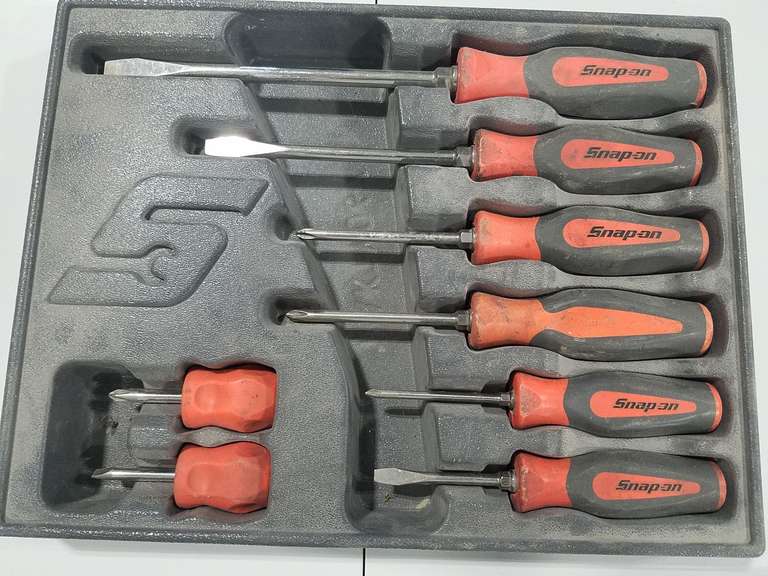 Snapon screwdriver set (8 pc) Adam Marshall Land & Auction, LLC