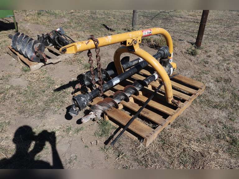 3pt. Post hole digger, 6" and 9" bits, 540 PTO, Adam Marshall Land