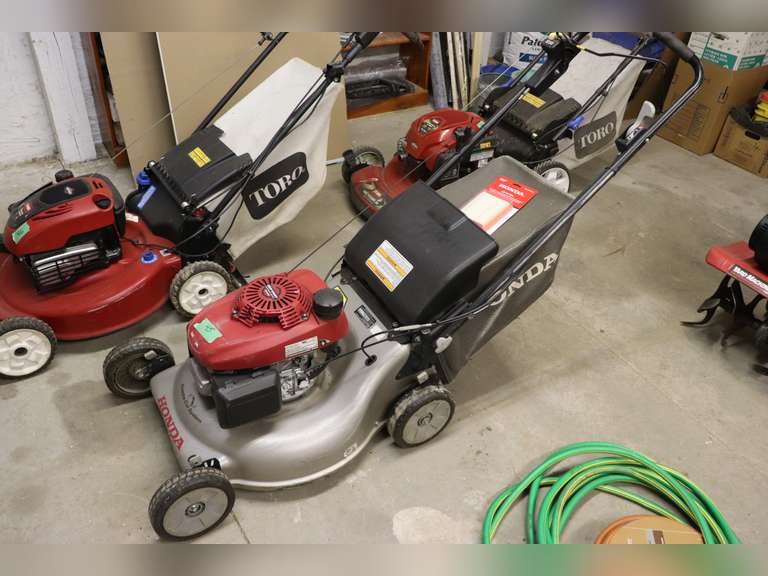 Honda self propelled mower with bagger, runs Adam Marshall Land