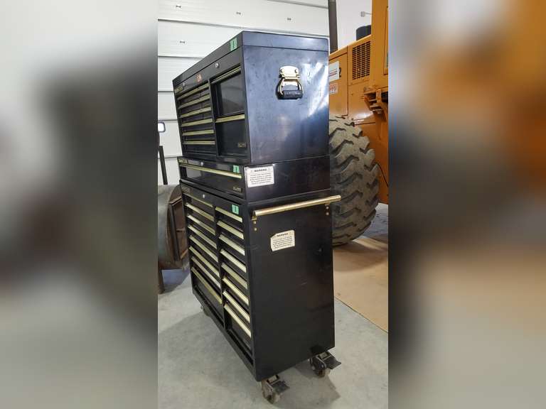Clarke HD Plus Rolling Tool Chest Three Piece Adam Marshall Land & Auction, LLC