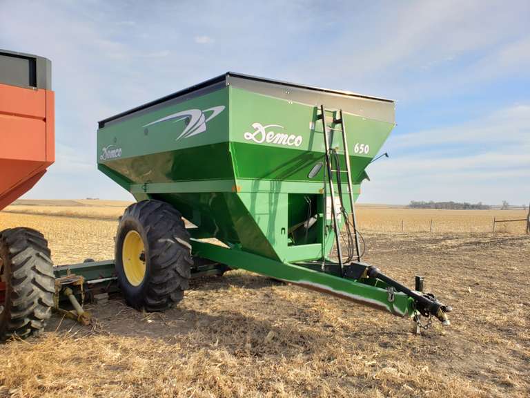 Demco 650 Grain Cart Adam Marshall Land Auction LLC