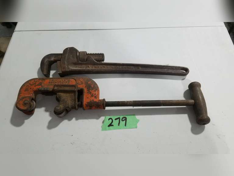 Ridgid 18 Pipe Wrench And Armstrong Bridgeport Pipe Cutter Adam