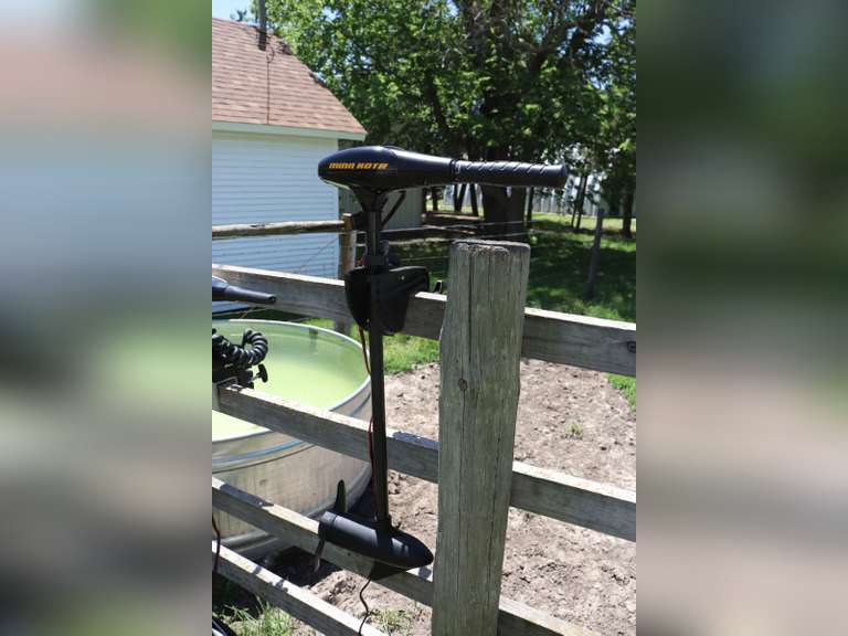 Factory reconditioned Minnkota 30 trolling motor, never used Adam Marshall Land & Auction, LLC