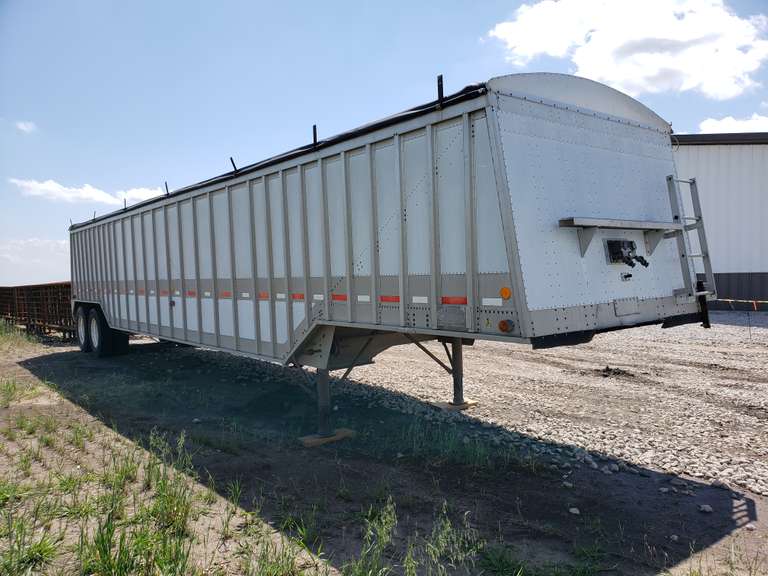1986 Cornhusker 43ft. Hopper Bottom Trailer Adam Marshall Land