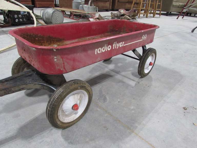 Radio flyer 9A red wagon - Adam 