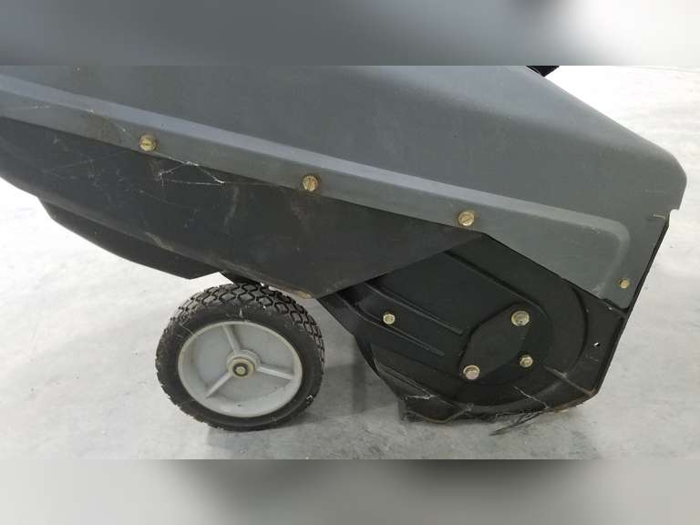 Craftsman 21" Snow Blower Auger Propelled, 5.0 HP Adam Marshall Land & Auction, LLC
