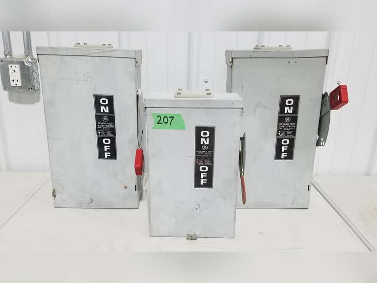 (3) GE Heavy Duty Safety Switch Electrical Boxes 60 Amp Adam