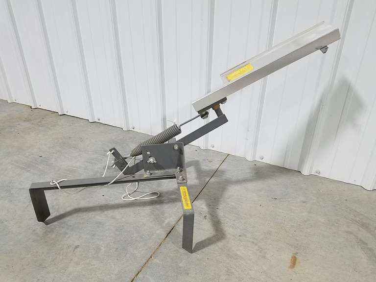 Champion High Fly Target Thrower - Adam Marshall Land &amp; Auction, LLC