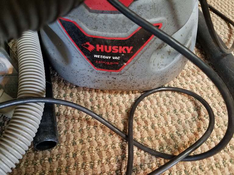 Husky Wet/Dry Vac, Misc Hoses Adam Marshall Land & Auction, LLC