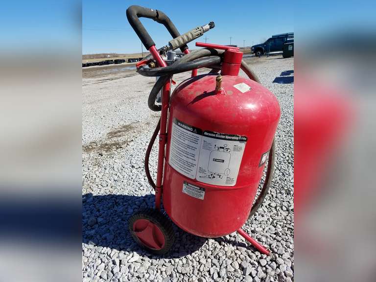 Jobsmart Portable Abrasive Blaster Adam Marshall Land & Auction, LLC