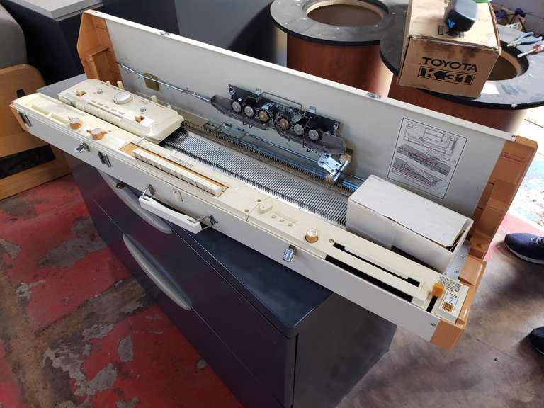 Toyota KS 787 Knitting Machine And Misc Adam Marshall Land Auction LLC
