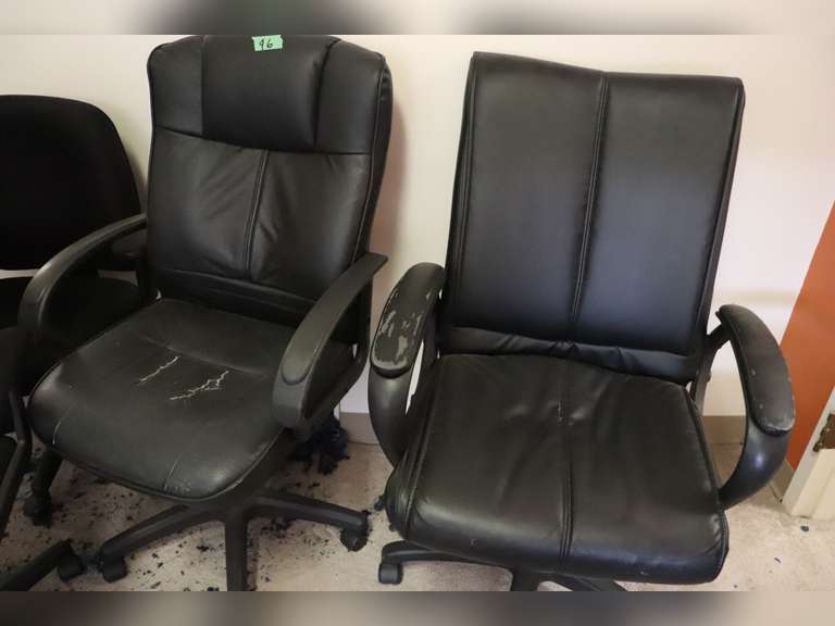 4 Office Chairs on Rollers Adam Marshall Land & Auction, LLC