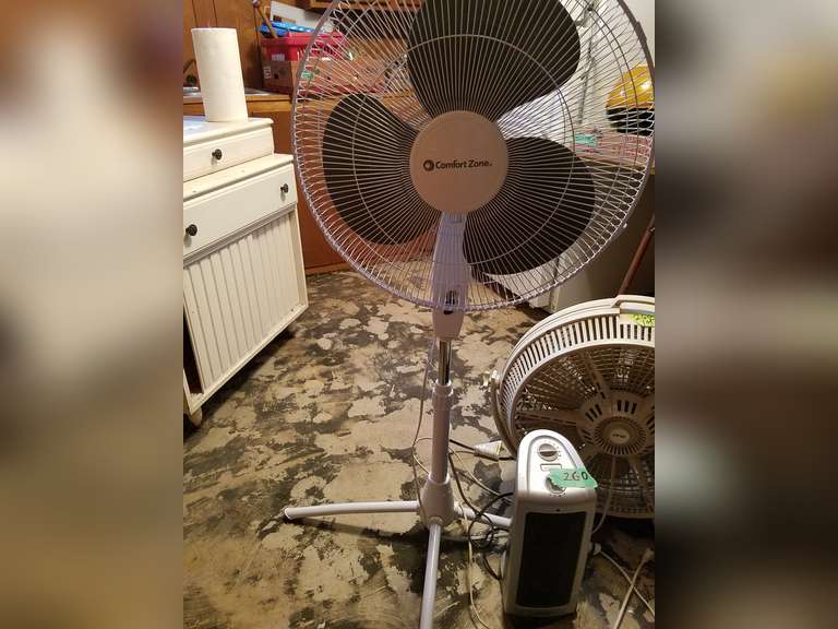 (3) Fans Adam Marshall Land & Auction, LLC