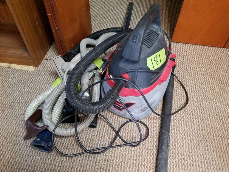 Husky Wet/Dry Vac, Misc Hoses Adam Marshall Land & Auction, LLC
