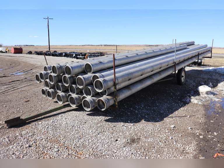 (36) 30FT Gated Aluminum 8" Pipe and Trailer (bid price for entire unit