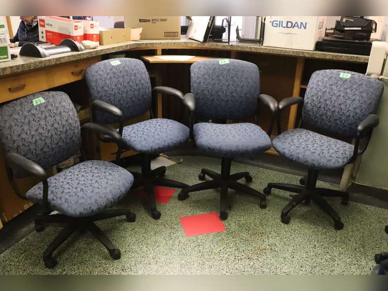 4 Matching Office Chairs on Rollers Adam Marshall Land & Auction, LLC