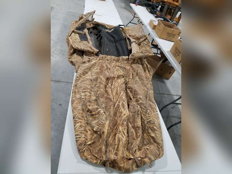 FlagDen Ducks Unlimited Finisher Lay Out Blind Adam Marshall Land