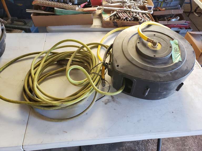 Retractable air reel with flex hose, retracting is not working Adam