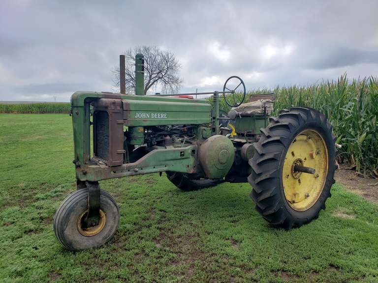 1949 John Deere Model A tractor Adam Marshall Land & Auction, LLC
