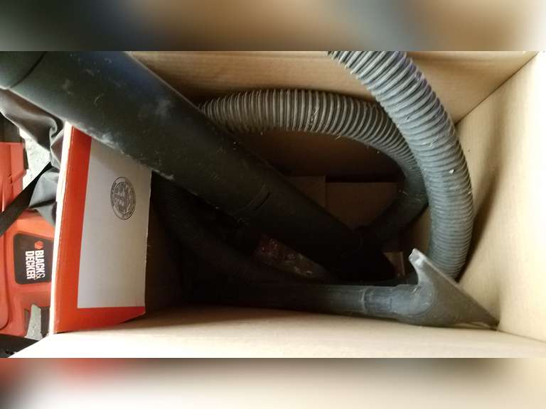 B&D Blower Vac and Small Blower Adam Marshall Land & Auction, LLC