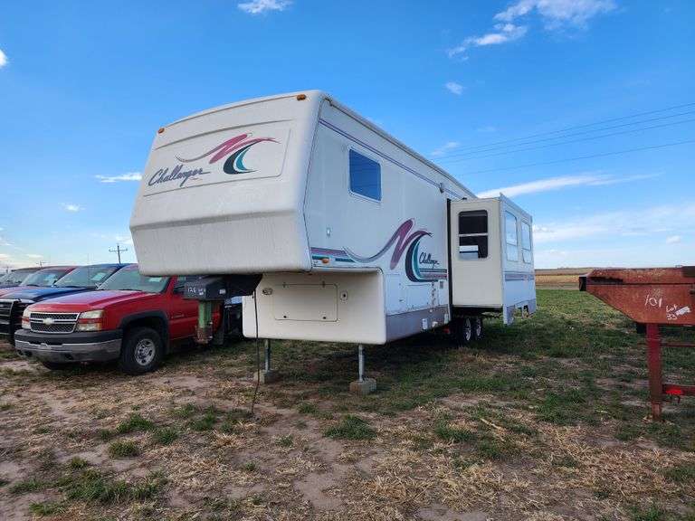 1998 30FT Damon/Challenger Gooseneck Camper Trailer Adam Marshall