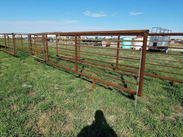 24FT Free Standing Panel with 8FT Gate Adam Marshall Land & Auction, LLC