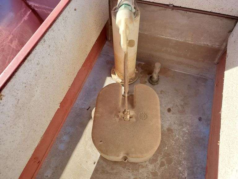 Little Richie Cattle Waterer Adam Marshall Land & Auction, LLC