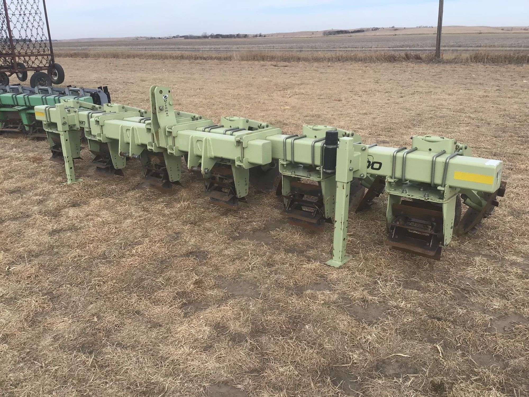 Orthman 6000 Row Stalker 6R36 - Adam Marshall Land & Auction, LLC