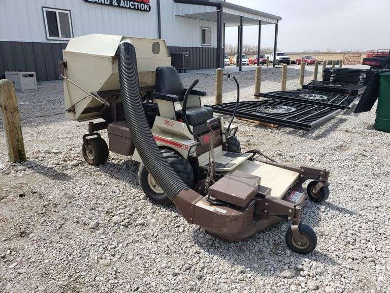 718 Zero Turn Mower 52" Adam Marshall Land & Auction, LLC