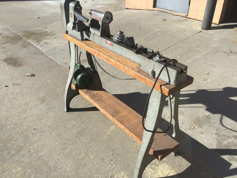 Delta Homecraft Wood Lathe - Adam 