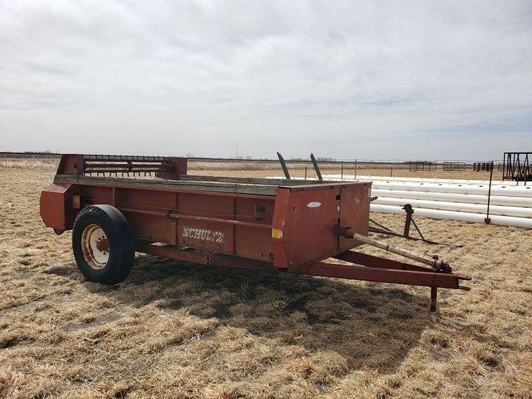 Schultz Manure Spreader 5x10' Adam Marshall Land & Auction, LLC