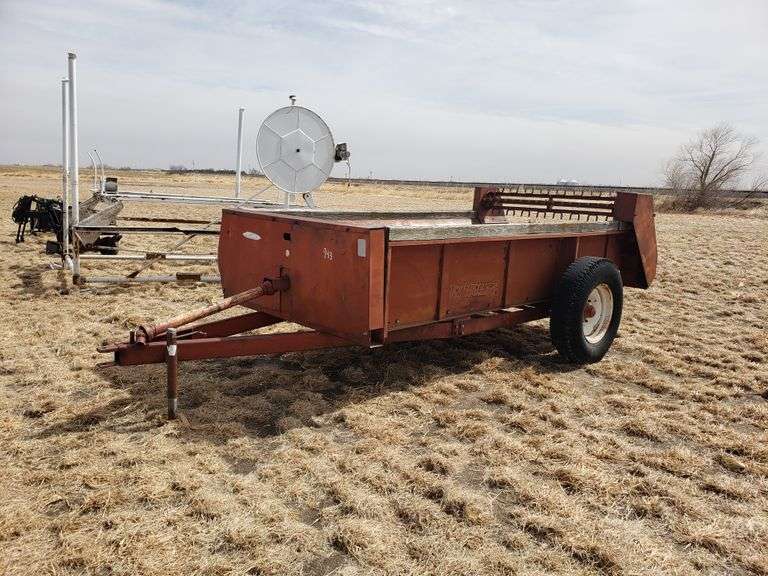 Schultz Manure Spreader 5x10' Adam Marshall Land & Auction, LLC