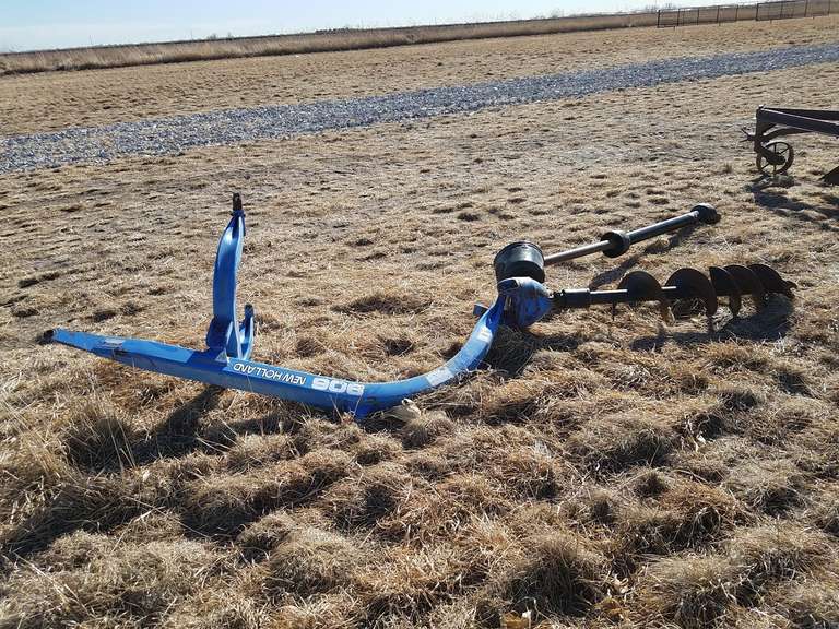 New Holland Post Hole Digger Adam Marshall Land & Auction, LLC