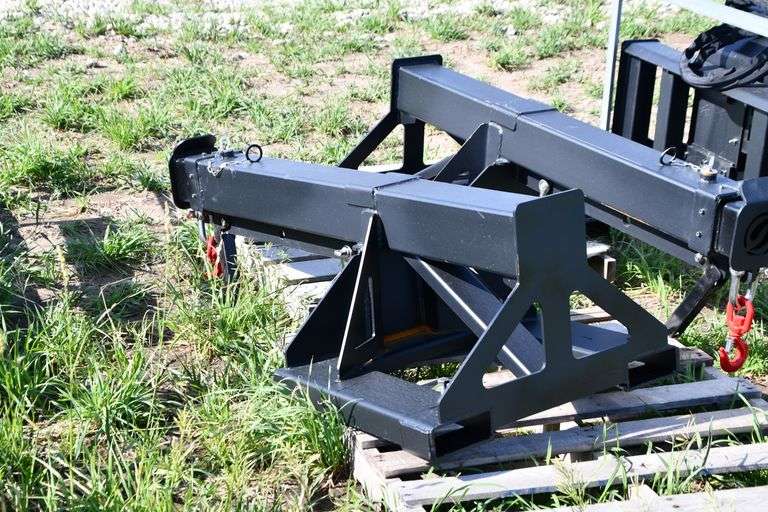 Unused 2021 Greatbear Forklift Jib. 5FT Boom with forklift tubes Adam
