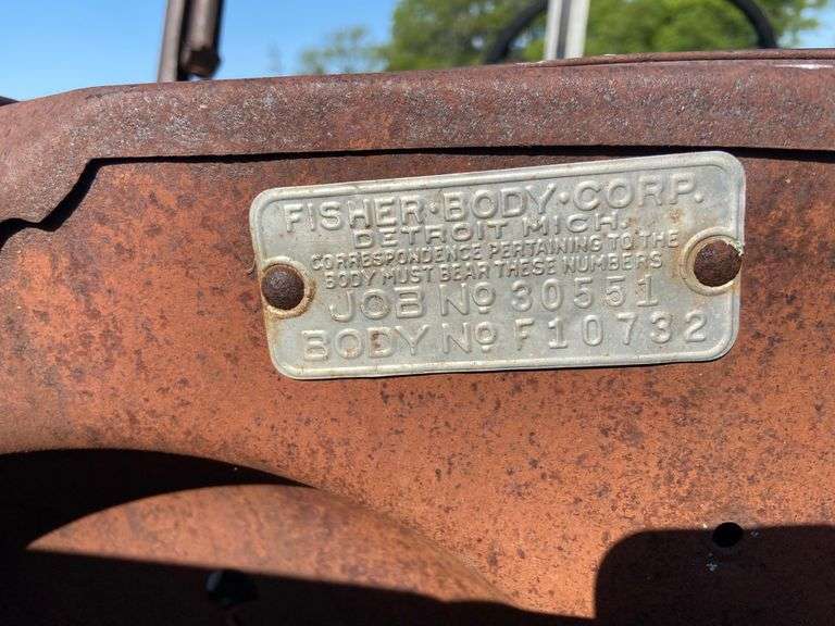 Early 1930's Chevy Car Frame, Cowl, & Hood (Located Cozad, NE) Adam