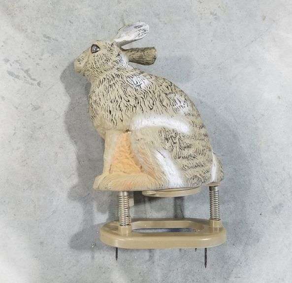 Edge Expedite Quiver Rabbit Decoy & Cabela's "Napping Hunter" Wall