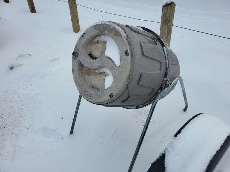 Suncast Plastic Tumbler Composter Adam Marshall Land & Auction, LLC