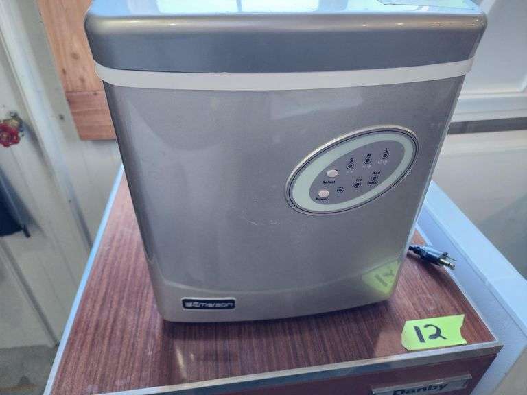 Emerson Countertop Ice Maker Adam Marshall Land & Auction, LLC