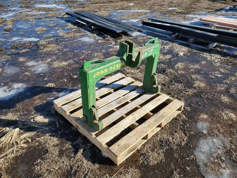 John Deere Category 3 Quick Hitch Adam Marshall Land & Auction, LLC