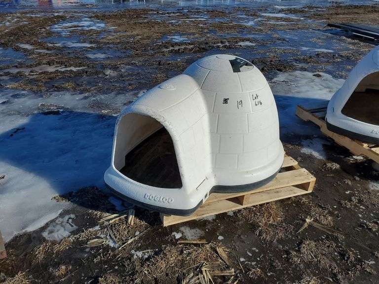 Dogloo Indigo XL Insulated Dog House Adam Marshall Land & Auction, LLC