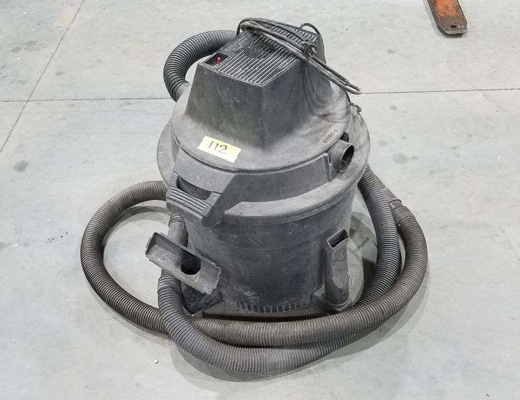 Craftsman 16 Gal 3.5 HP Wet/Dry Vac Adam Marshall Land & Auction, LLC