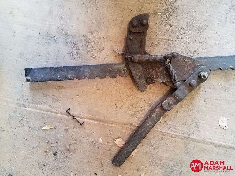 Fence Stretcher Adam Marshall Land & Auction, LLC