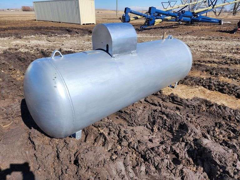 500 Gallon Propane Tank Adam Marshall Land & Auction, LLC