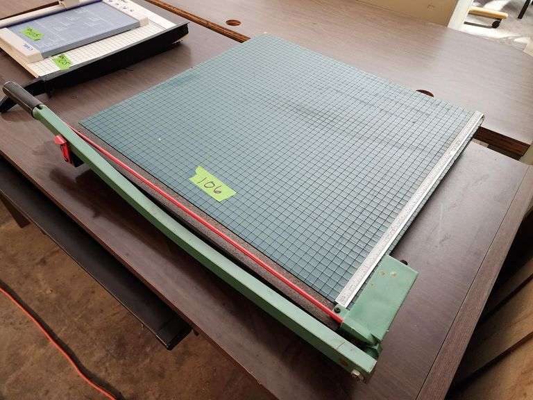 Large Paper Cutter 25x26 Adam Marshall Land & Auction, LLC