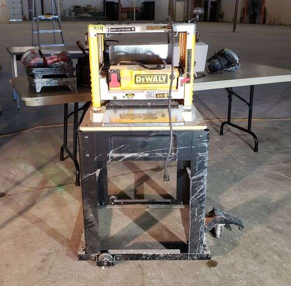 DeWalt DW734 Planer (12.5" Thickness/15 Amp) W/Mobile Stand Adam